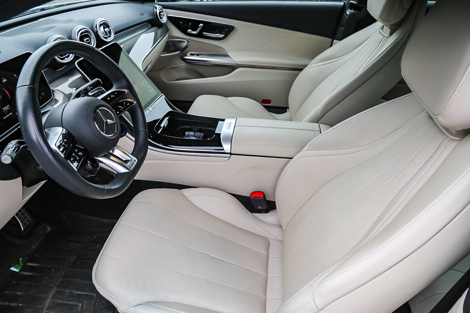 2025 Mercedes-Benz CLE CLE 53 AMGÂ® photo 5