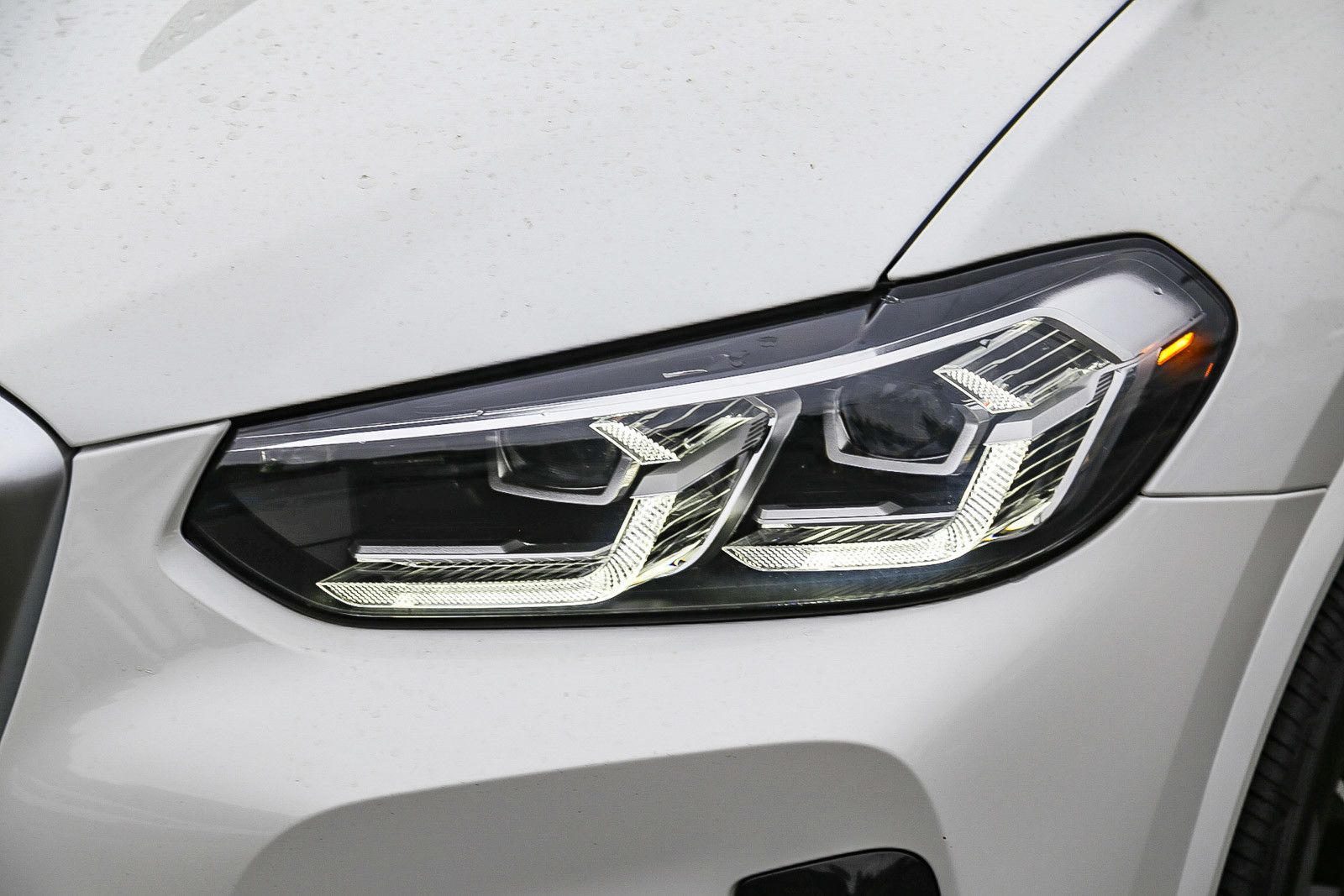 2024 BMW X4 xDrive30i photo 6