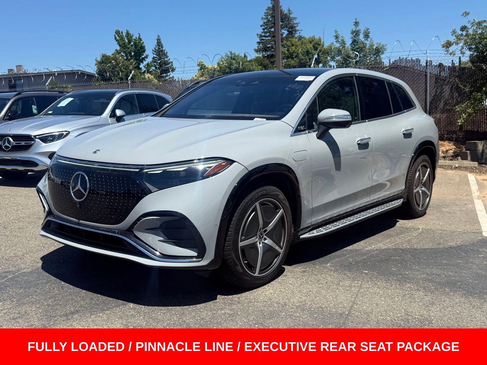 2023 Mercedes-Benz EQS SUV EQS 450 4MATIC Auto's photo