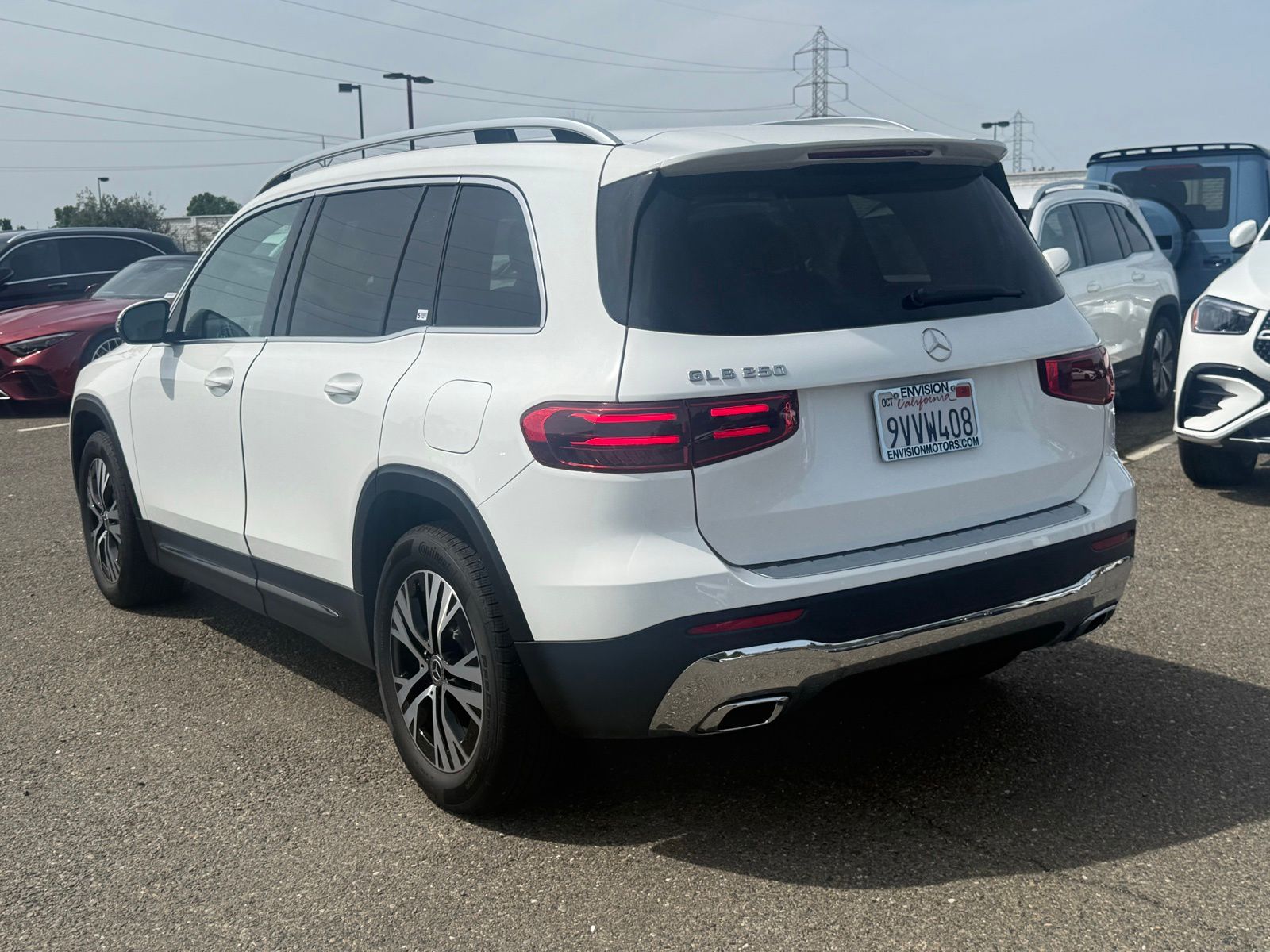 2026 Mercedes-Benz GLB GLB 250 photo 3