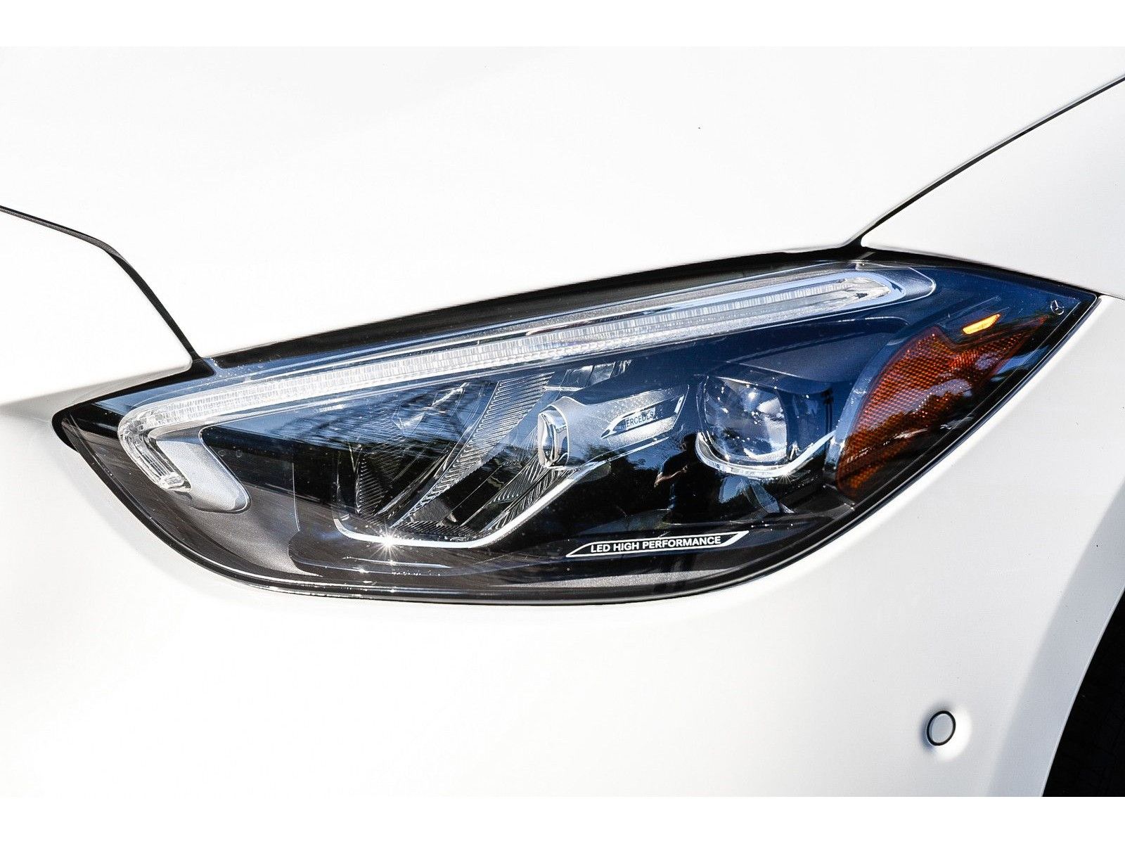 2025 Mercedes-Benz C-Class Sedan C 300 - Photo 7