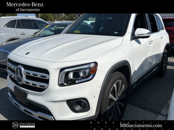 2022 Mercedes-Benz GLB GLB 250's photo