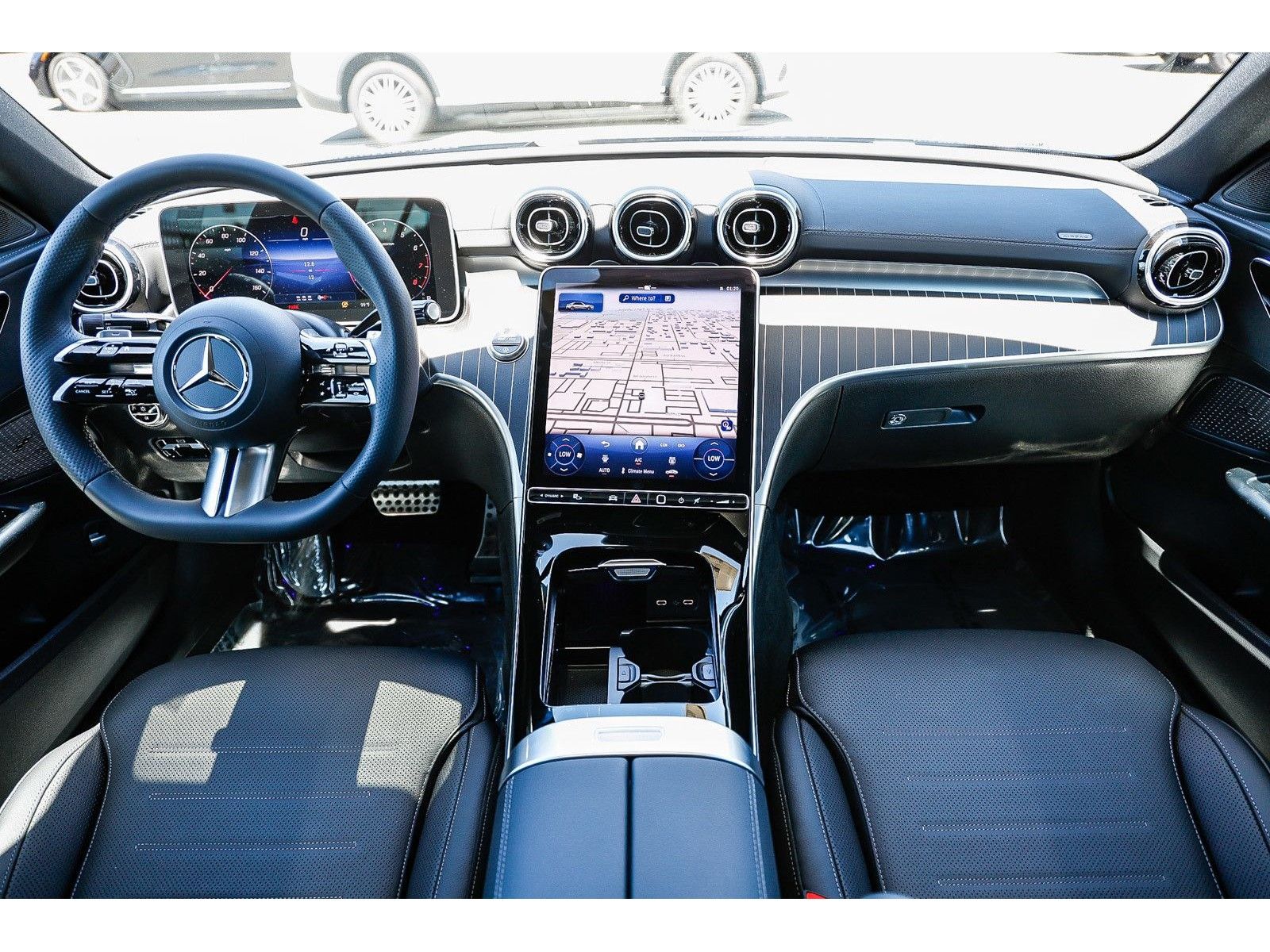 2025 Mercedes-Benz C-Class Sedan C 300 - Photo 10