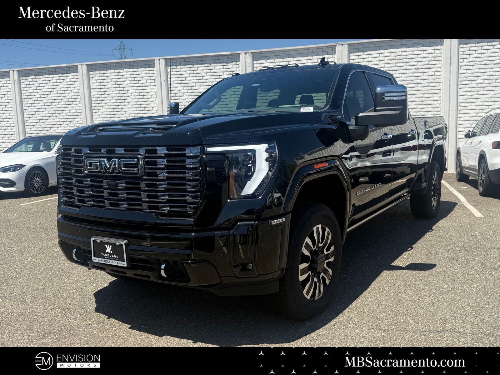 2025 GMC Sierra 4WD Crew Cab Long Box Denali Ultimate's photo