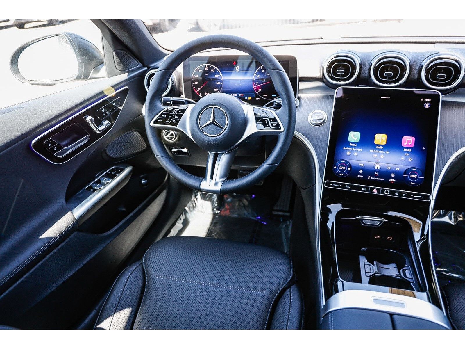 2025 Mercedes-Benz C-Class Sedan C 300 - Photo 13