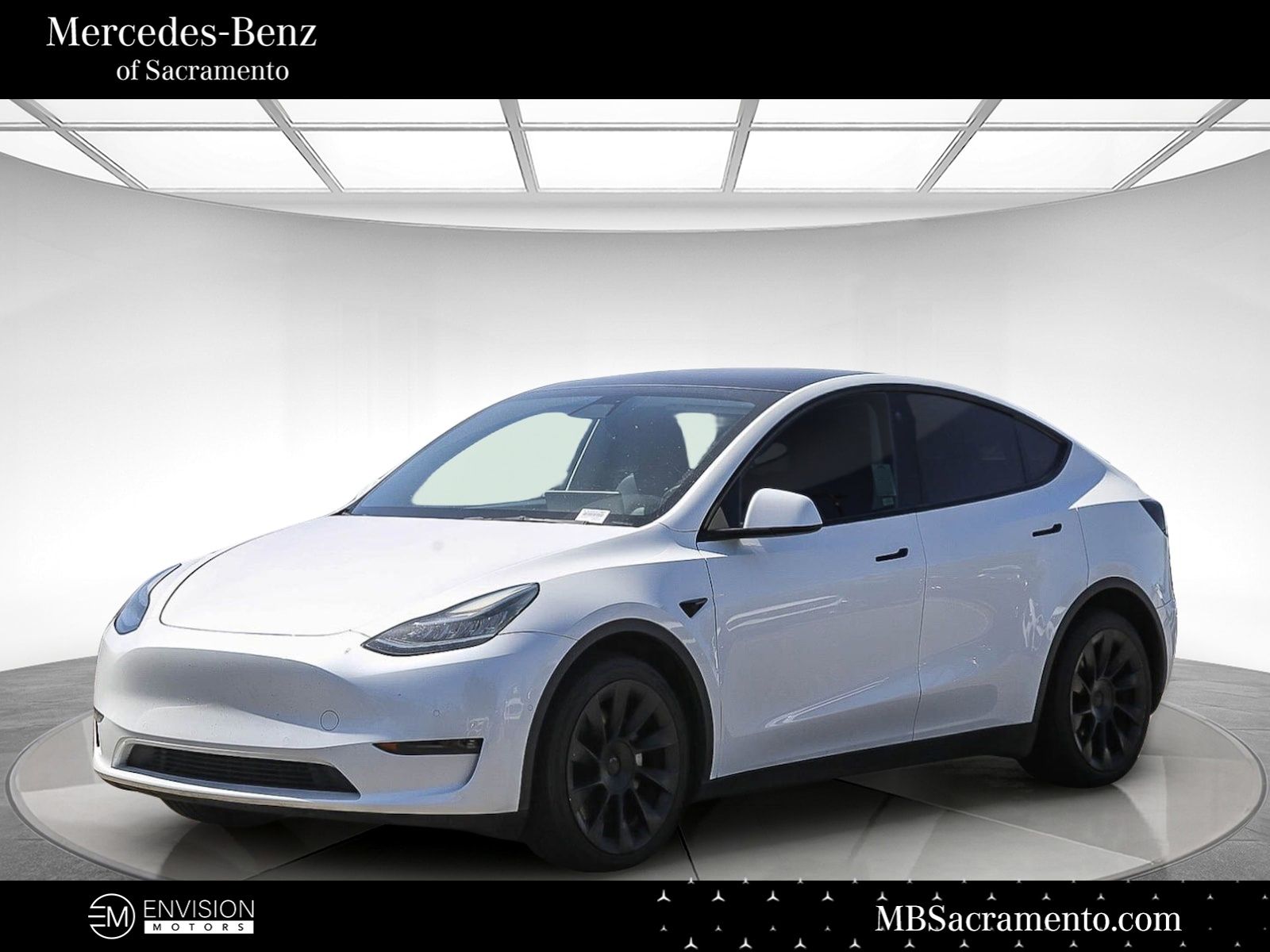 2022 Tesla Model Y Long Range Dual Motor All-Wheel Drive's photo