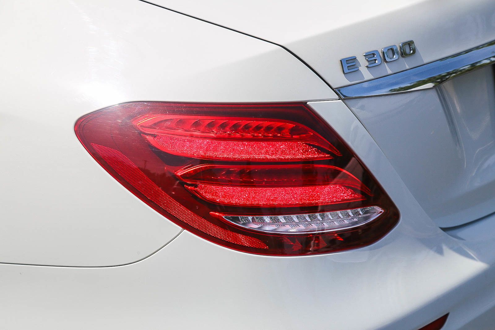 2019 Mercedes-Benz E-Class E 300 photo 3