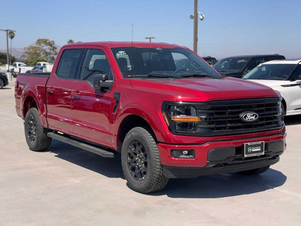 2025 Ford F-150 XLT photo 2