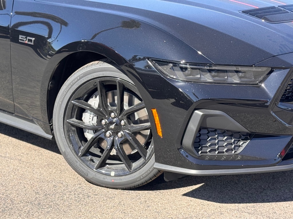 New 2025 Ford Mustang  Coupe
