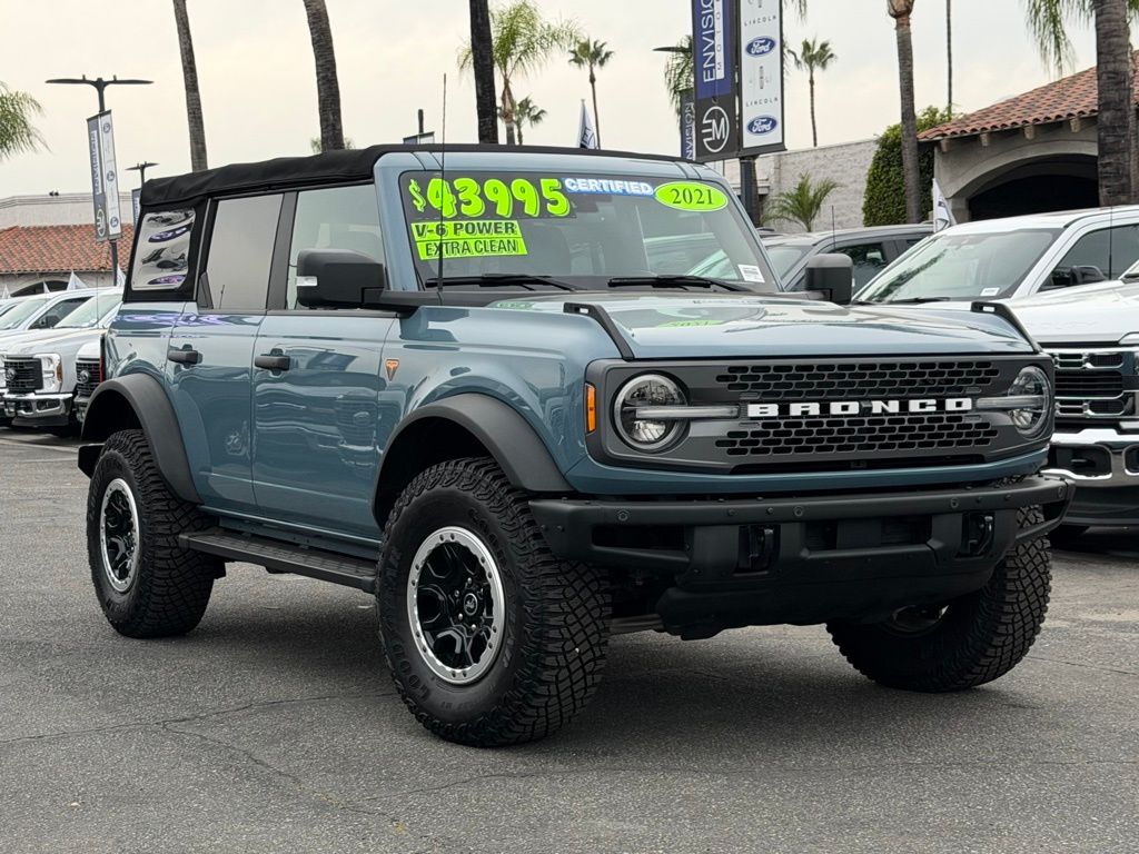 2021 Ford Bronco Badlands photo 2