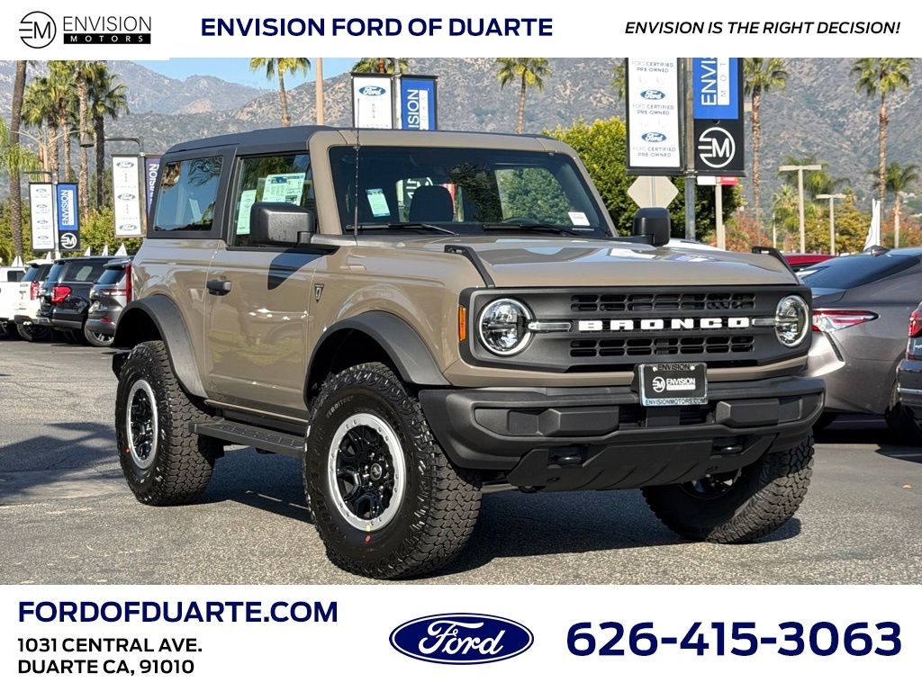 2025 Ford Bronco 2-Door Base's photo