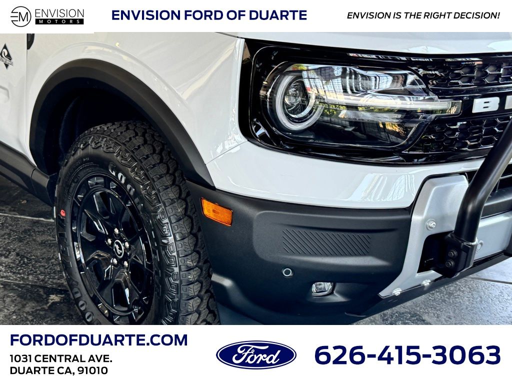 2025 Ford Bronco Sport Outer Banks photo 3