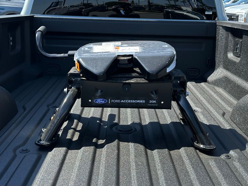 2026 Ford F-350 Super Duty Lariat - Photo 13