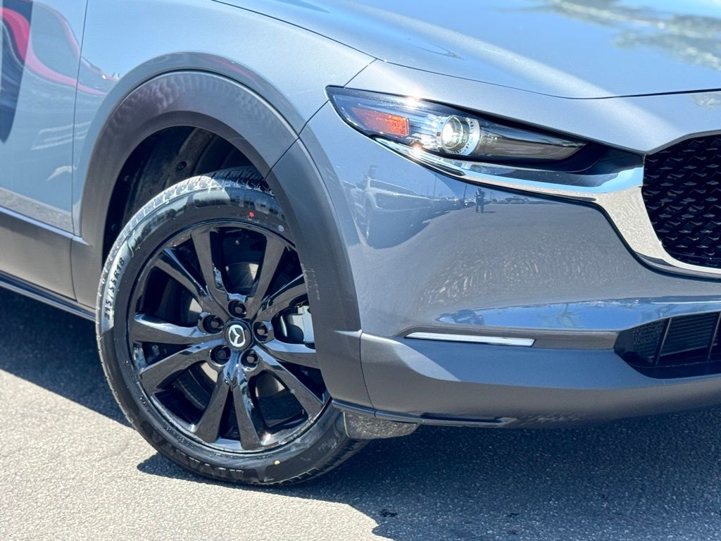 2022 Mazda CX-30 2.5 S Carbon photo 2
