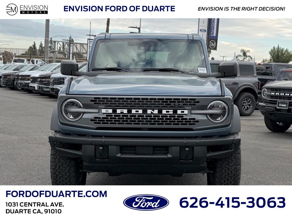 2025 Ford Bronco Badlands photo 3