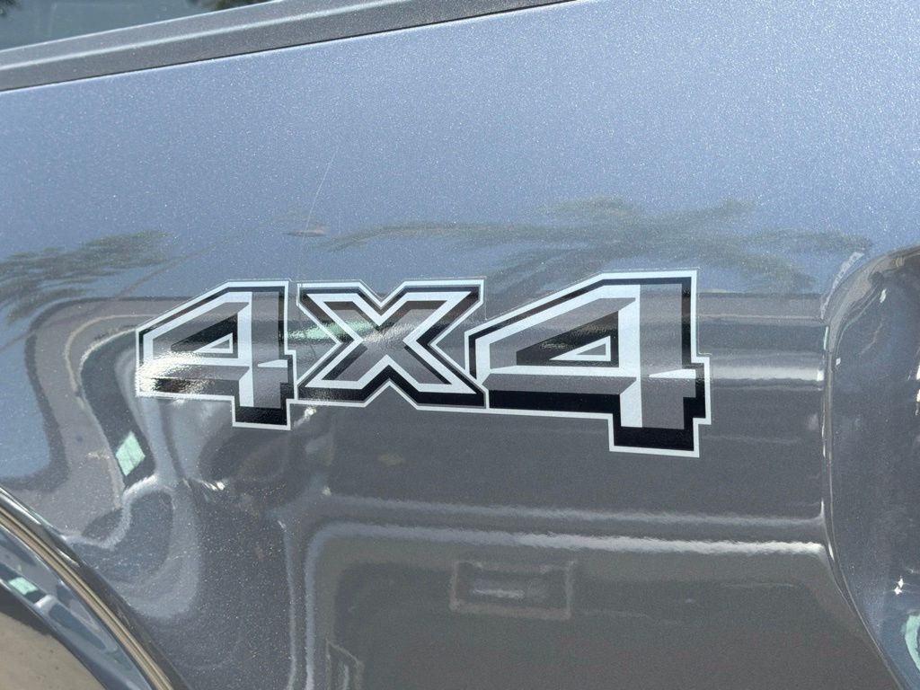 2025 Ford F-150 XLT - Photo 17