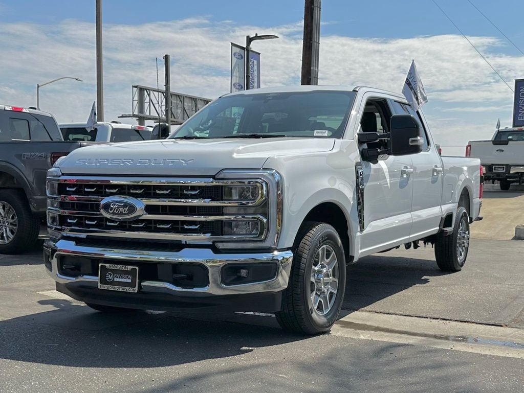 2026 Ford F-350 Super Duty Lariat - Photo 6