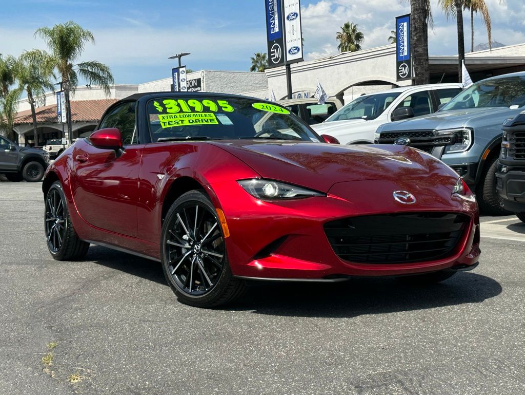 2024 Mazda MX-5 Miata Miata Grand Touring photo 2