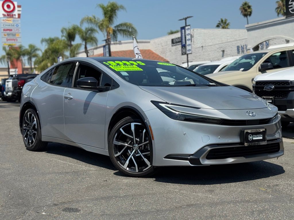 2024 Toyota Prius Prime XSE Premium photo 2