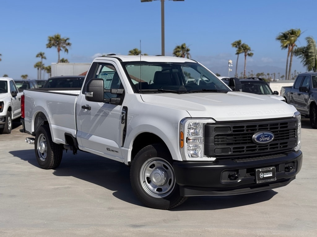 2025 Ford F-350 Super Duty XL