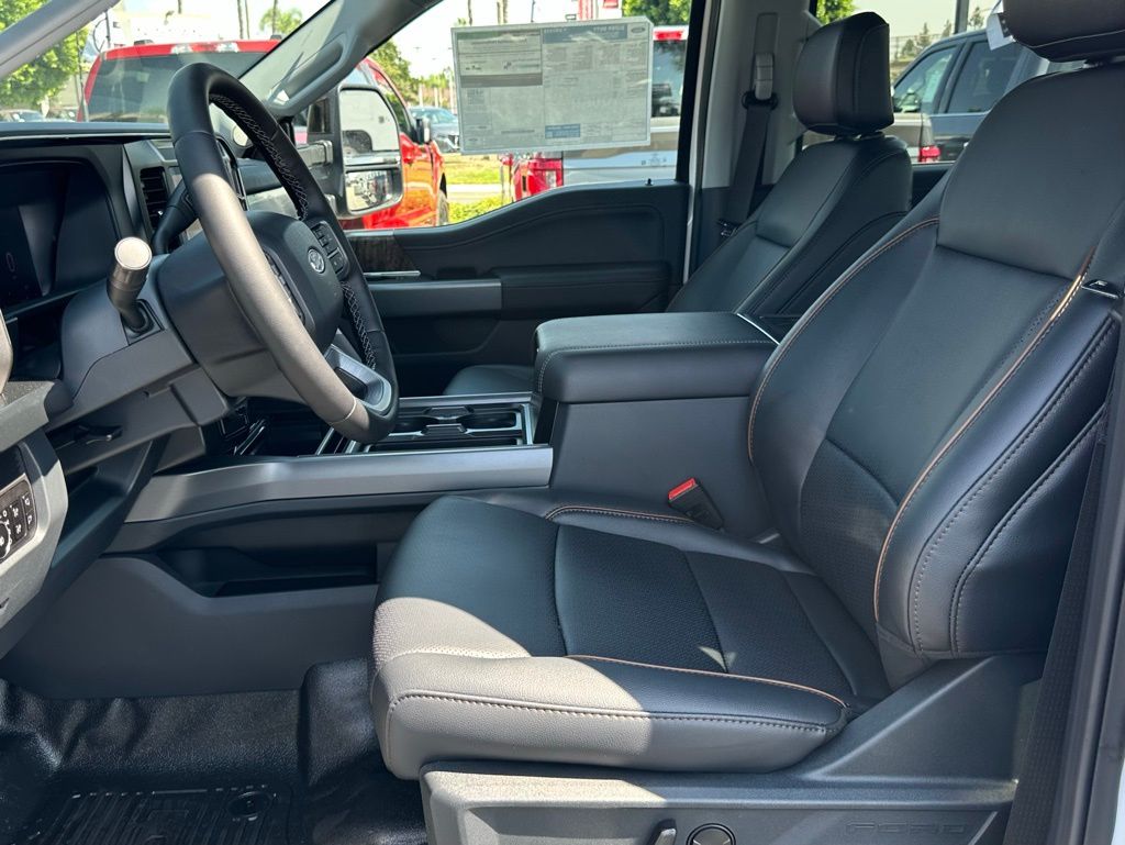 2026 Ford F-350 Super Duty Lariat - Photo 16
