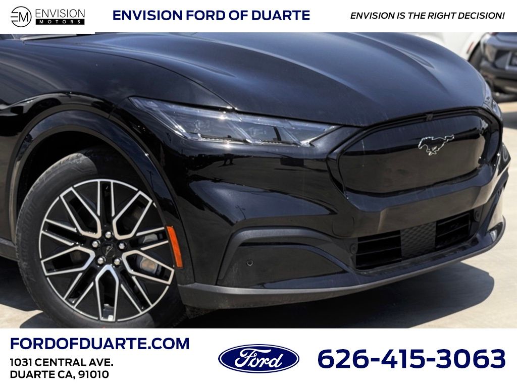 2025 Ford Mustang Mach-E Premium photo 2