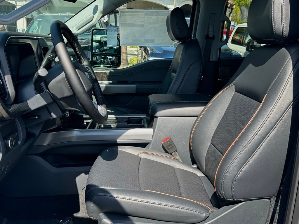 2026 Ford F-350 Super Duty Lariat - Photo 17