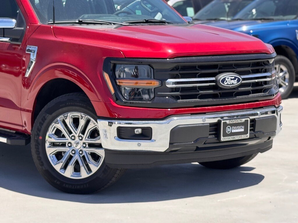 2025 Ford F-150 XLT photo 3