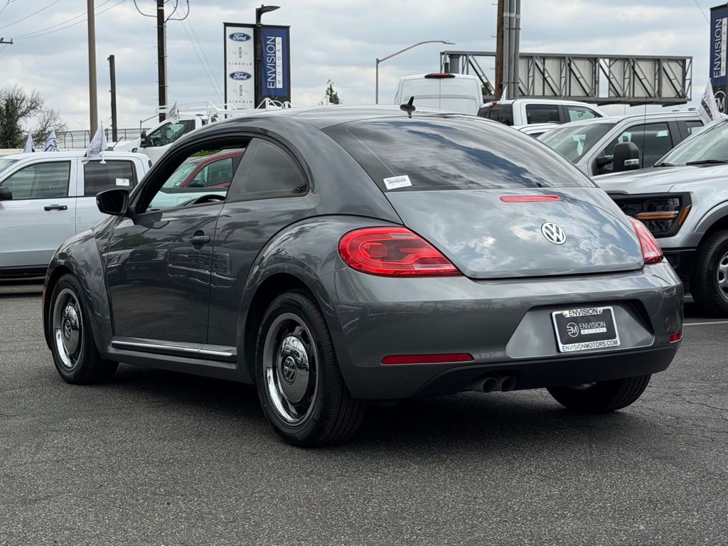 2013 Volkswagen Beetle 2.5L photo 5
