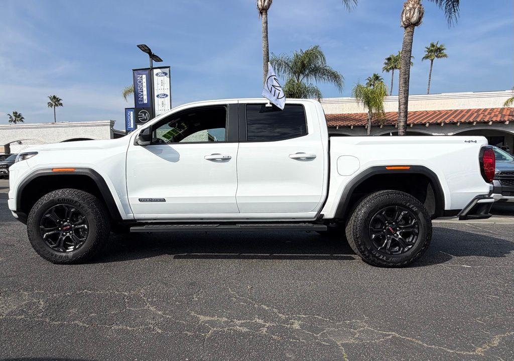 2025 GMC Canyon Elevation photo 4