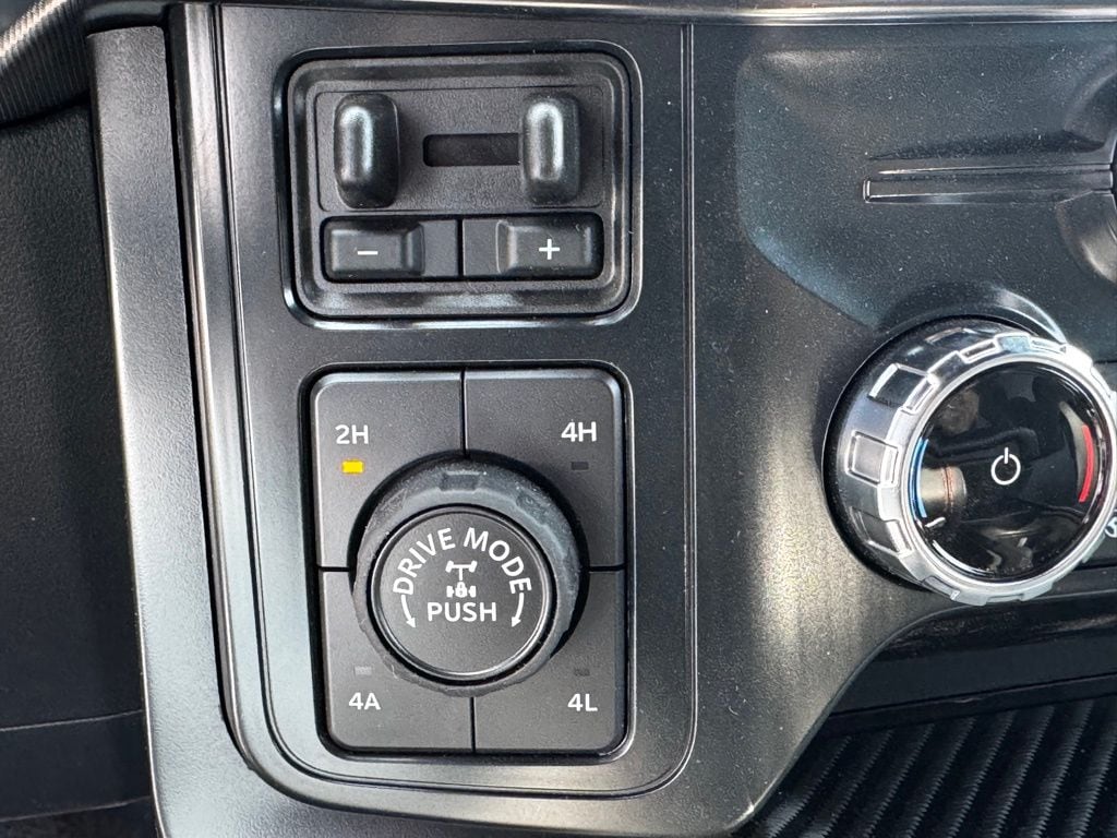 2025 Ford F-150 Raptor - Photo 29