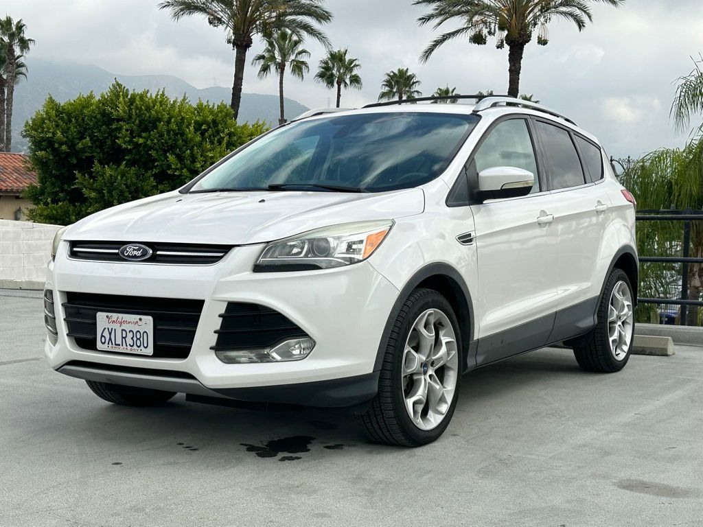 2013 Ford Escape Titanium photo 2