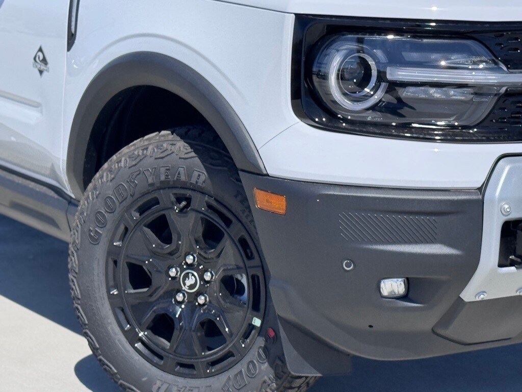 2025 Ford Bronco Sport Outer Banks photo 4