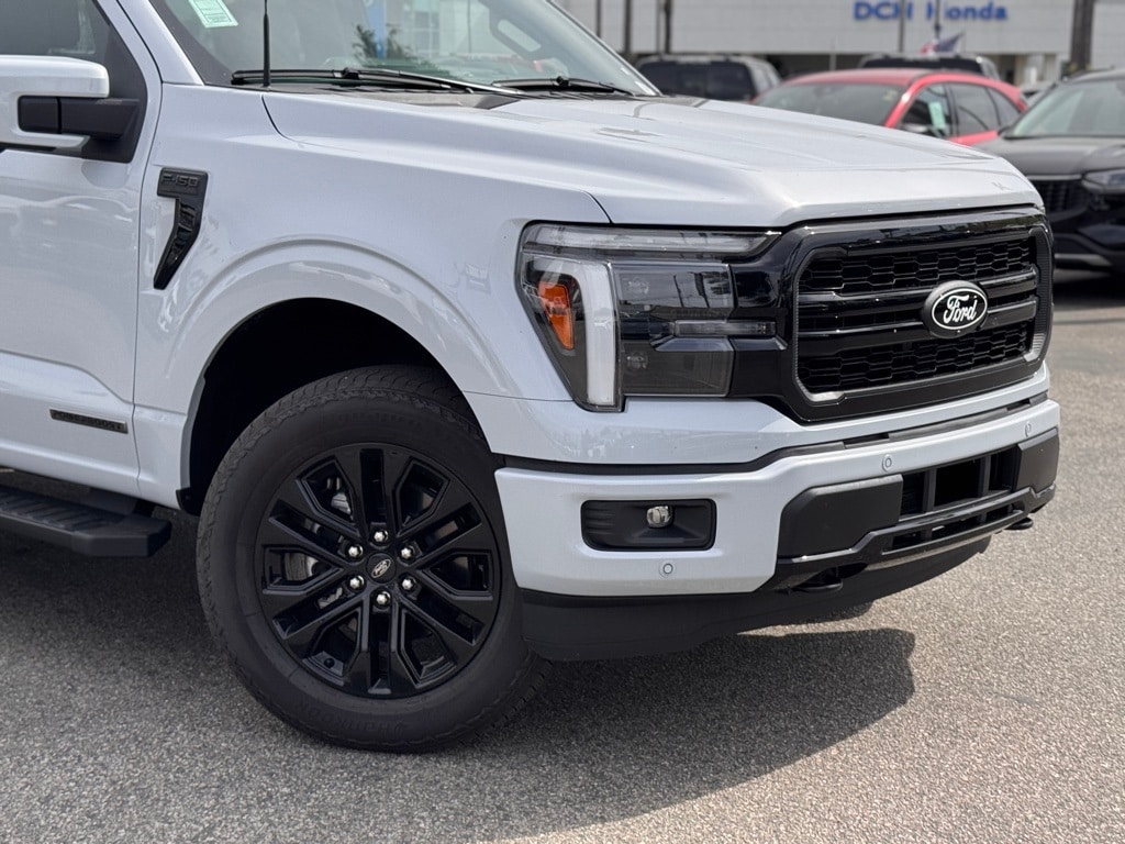 New 2025 Ford F-150 Lariat Truck SuperCrew Cab