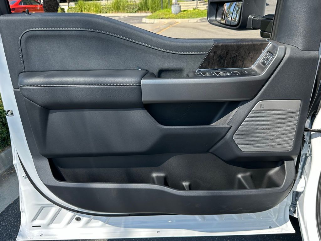 2026 Ford F-350 Super Duty Lariat - Photo 14