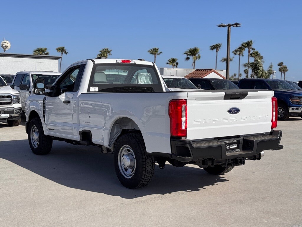 2025 Ford F-350 Super Duty XL