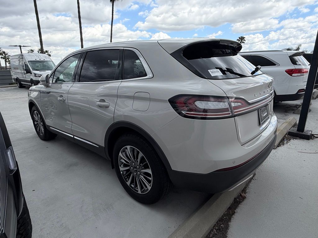 2023 Lincoln Nautilus Standard photo 4