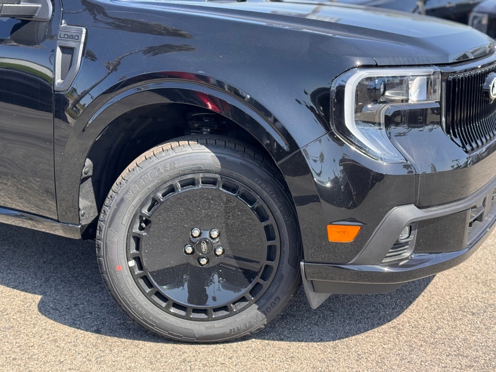 New 2025 Ford Maverick Lobo Standard Truck SuperCrew