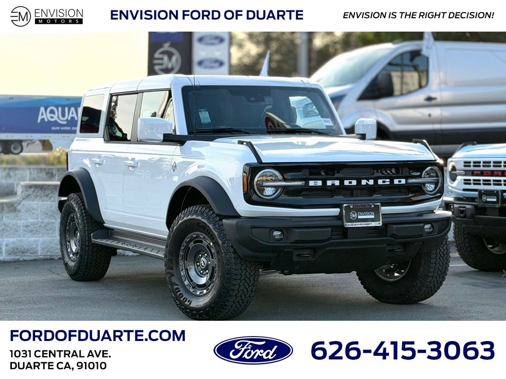 2025 Ford Bronco 4-Door Outer Banks's photo