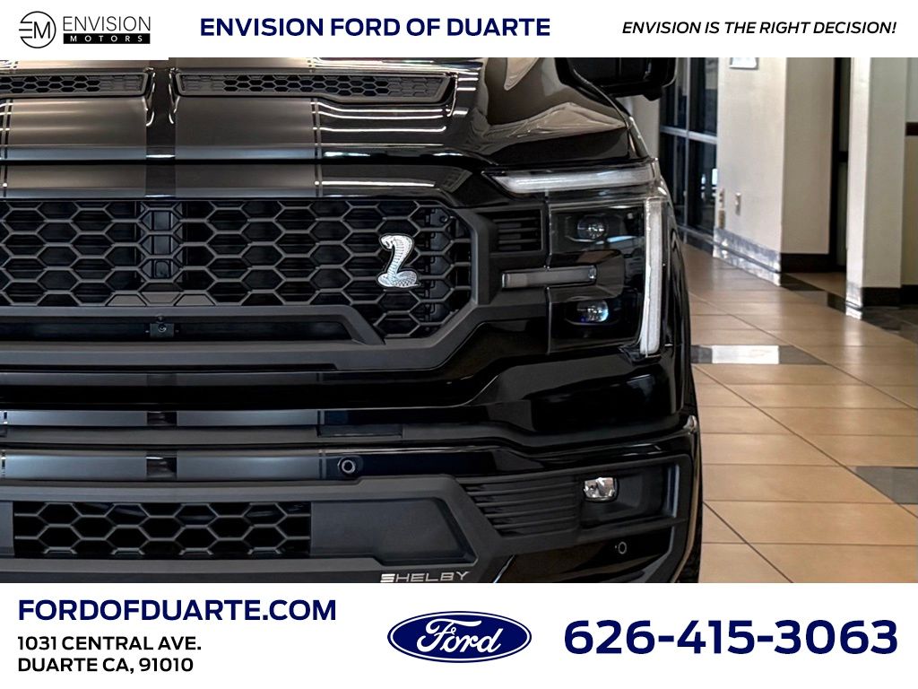 2025 Ford F-150 Lariat photo 4