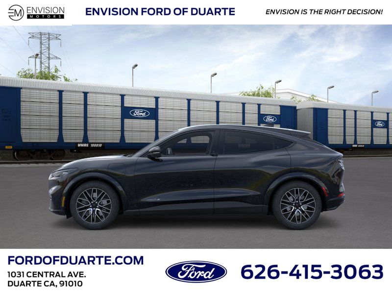 2025 Ford Mustang Mach-E Premium photo 3