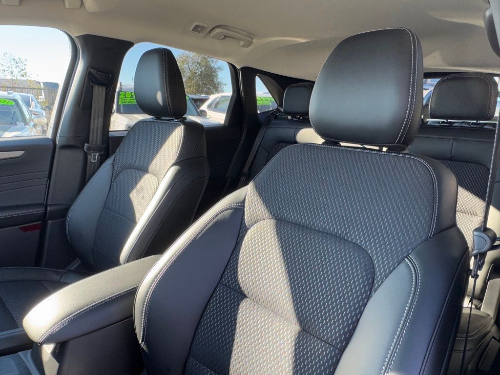 2025 Ford Escape Plug-in hybrid PHEV - Photo 18