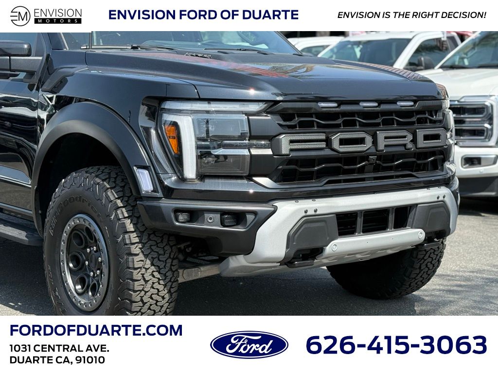 2025 Ford F-150 Raptor photo 3