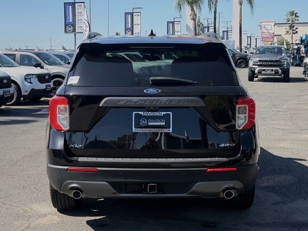2022 Ford Explorer XLT photo 6