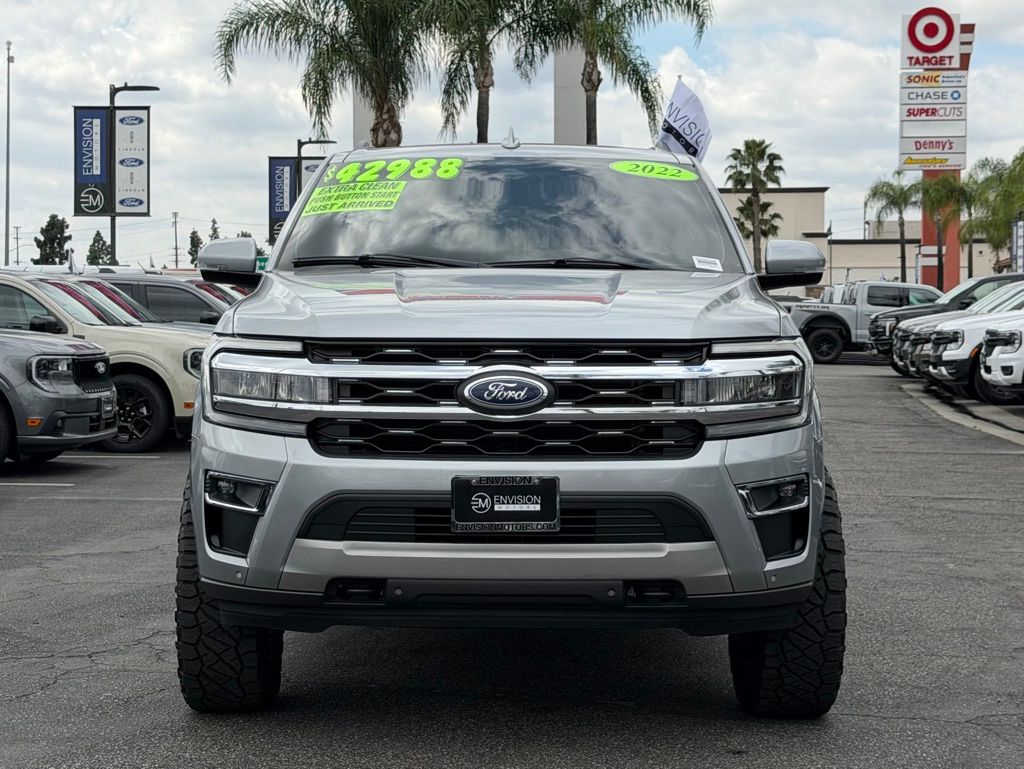 2022 Ford Expedition Max Limited photo 2