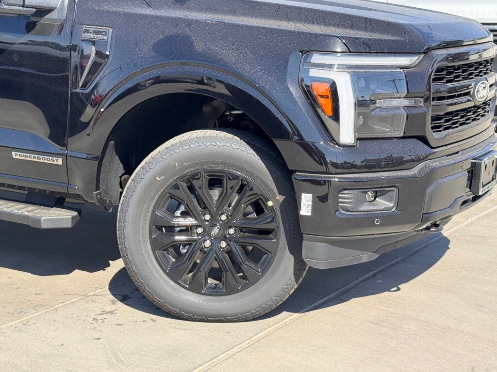2025 Ford F-150 Lariat photo 4