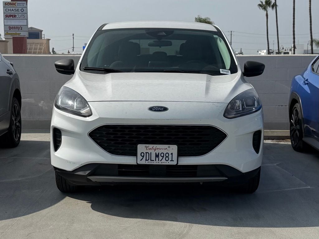 Certified 2022 Ford Escape SE with VIN 1FMCU0G6XNUB63228 for sale in Duarte, CA