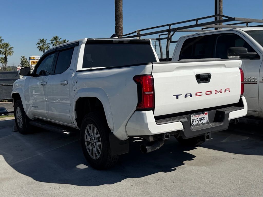 2025 Toyota Tacoma SR5 photo 3