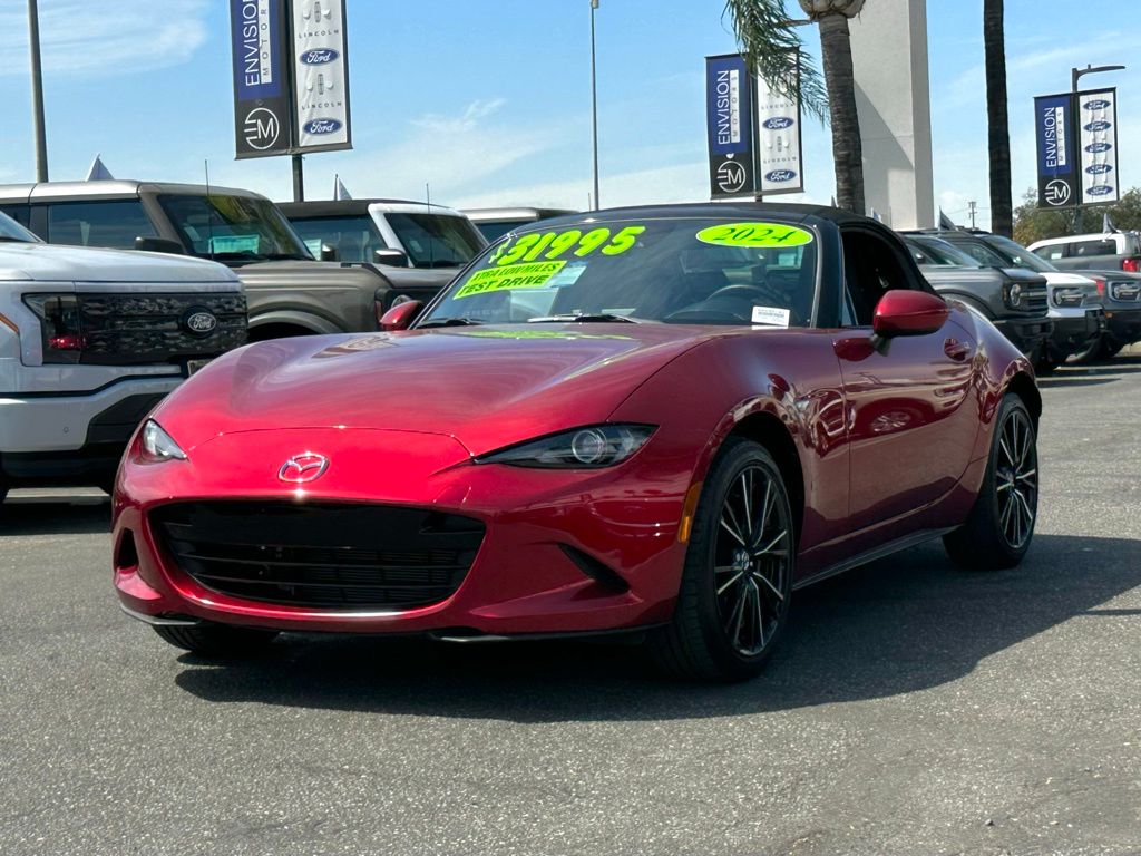 2024 Mazda MX-5 Miata Miata Grand Touring photo 4