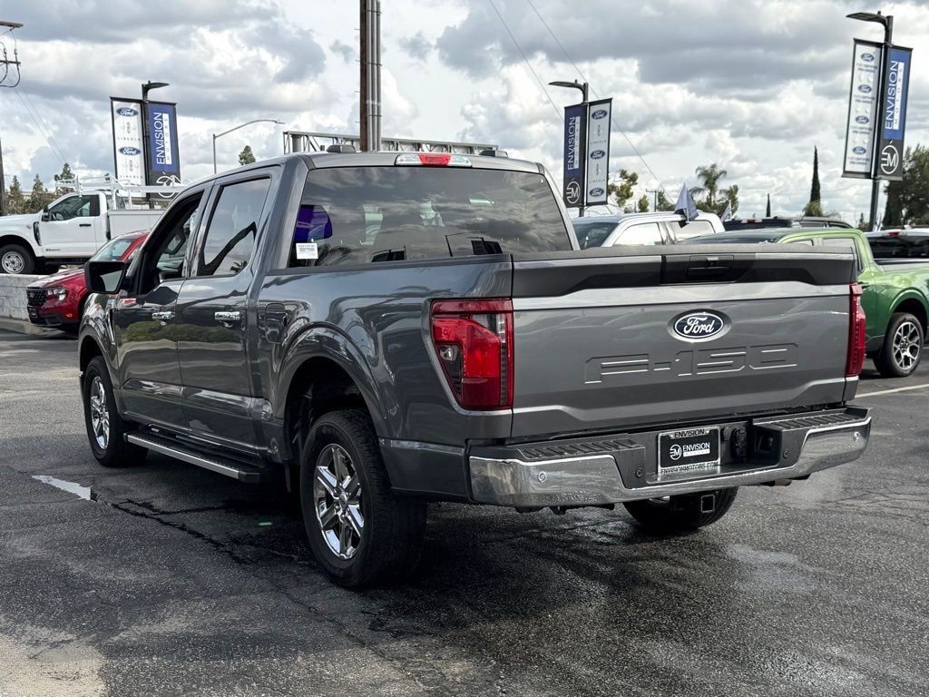 2025 Ford F-150 XLT photo 6